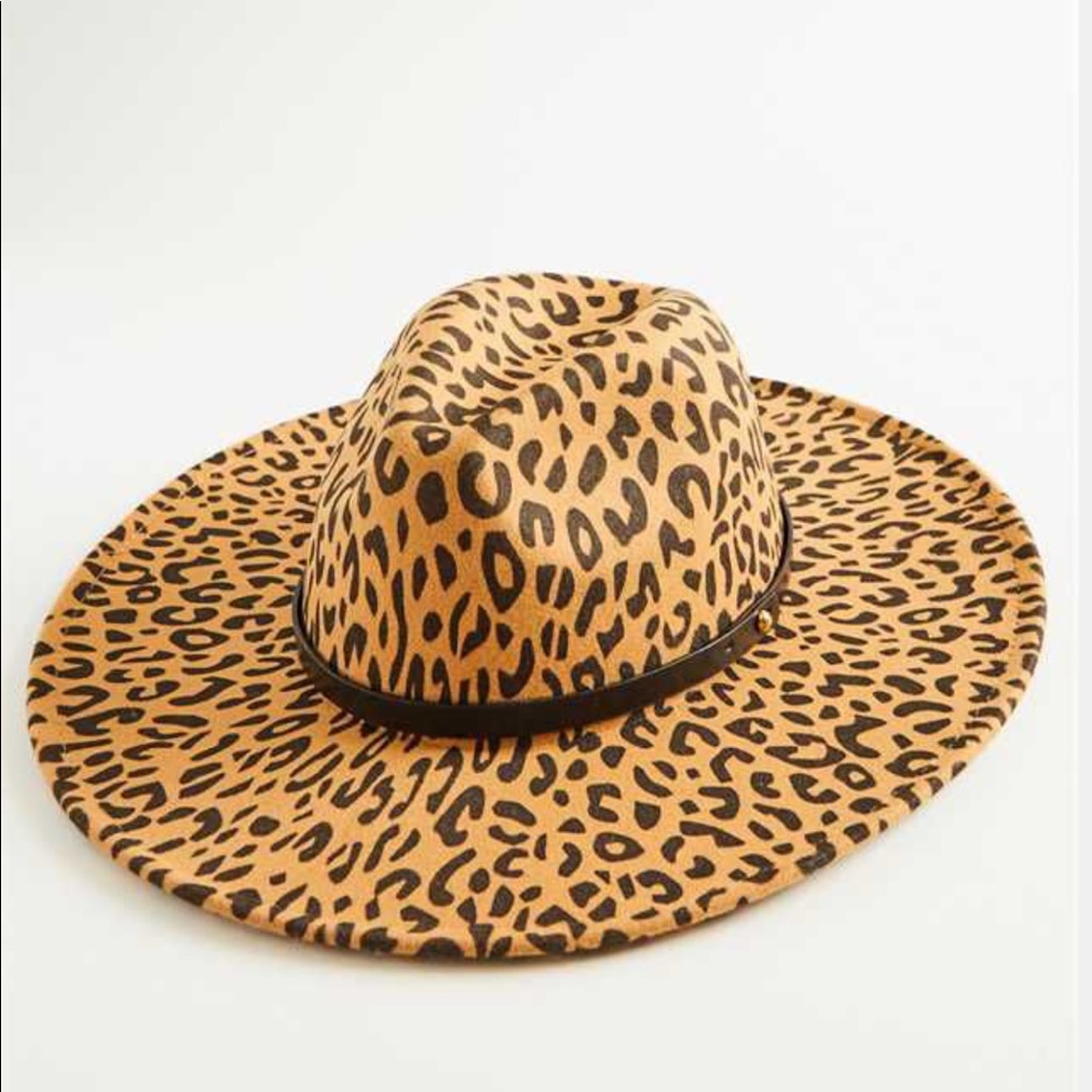 🆕 Leopard Hat - Picture 1 of 2